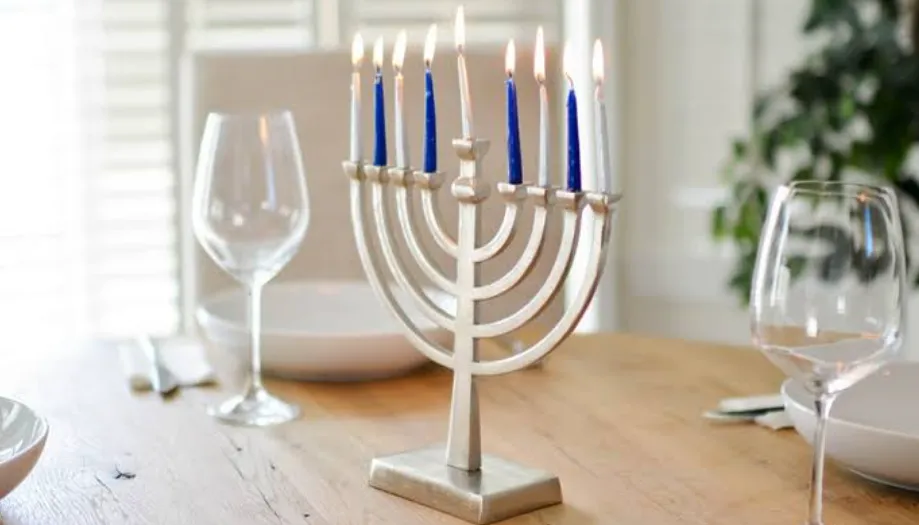 87+ Hanukkah Blessings for Light, Miracles, Family, and the First Night